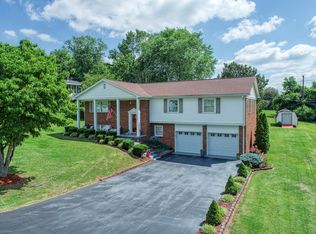 202 Dobson Dr, Rogersville, TN 37857