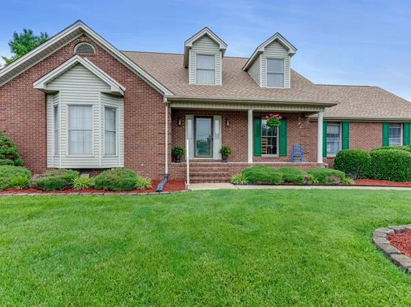 1509 Oak Ridge Ct, Hopkinsville, KY 42240