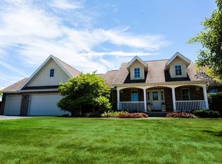 9305 Hayrack Trl, Stillman Valley, IL 61084