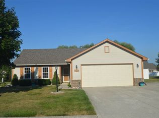 5519 Stonehill Ct, Fort Wayne, IN 46835