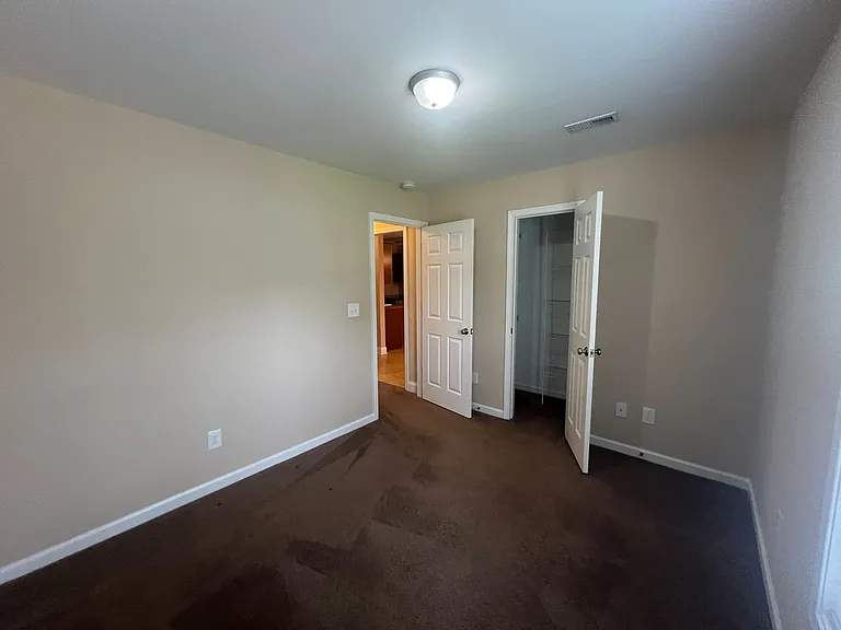 712 E Catawba St #B — Photo 13