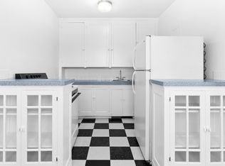 Caldwell apartments at 2128 SE Hawthorne Blvd, Portland, OR 97214