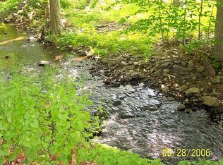 103 Edgemoor Rd, Bridgeport, CT 06606