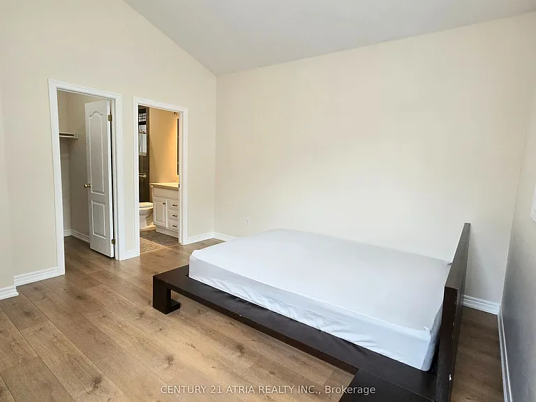 31 Cliveden Pl — Photo 20