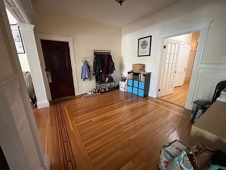 1033 Beacon St #1 — Photo 11