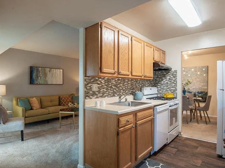 Carriage Hill Apartment Homes — Photo 3