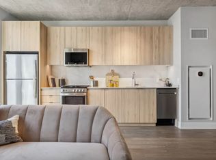 1201 W Adams St #1601, Chicago, IL 60607