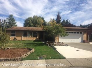 807 38th St, Bellingham, WA 98229