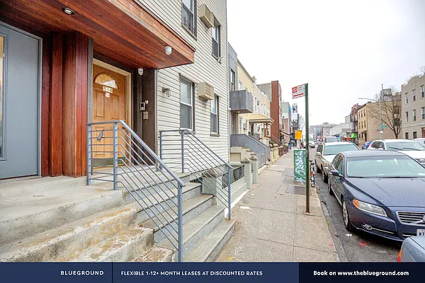 Rented by The Blueground | media 36