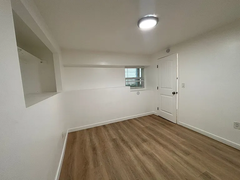 308 E 4th St #308B — Photo 6