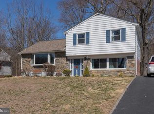 2534 Parke Ln, Broomall, PA 19008