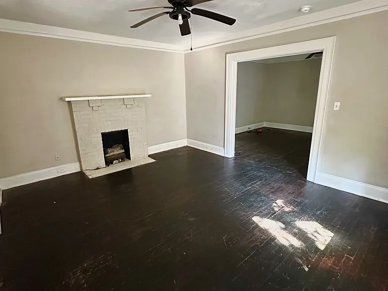 2509 Poplar St — Photo 2