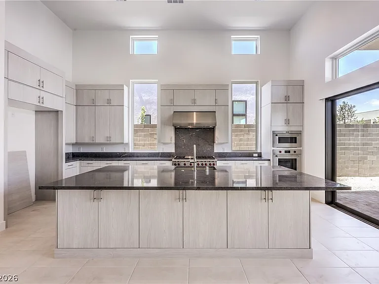 10864 Agate Cliffs Ave — Photo 8