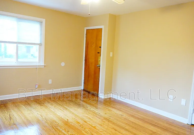 8203 Garland Ave #4 — Photo 11