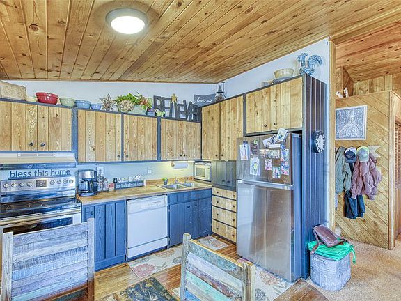 5th image of 8179 South County Road P