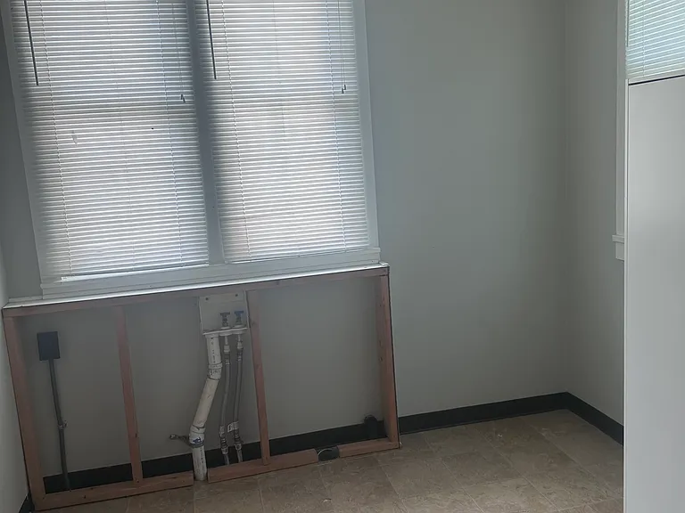 507 E Lane St #B — Photo 5