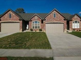12120 Enclave Pl, Bridgeton, MO 63044