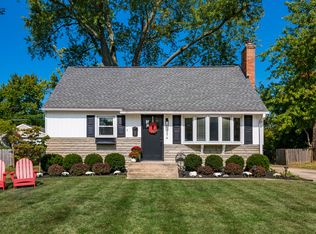 2374 Shrewsbury Rd, Columbus, OH 43221