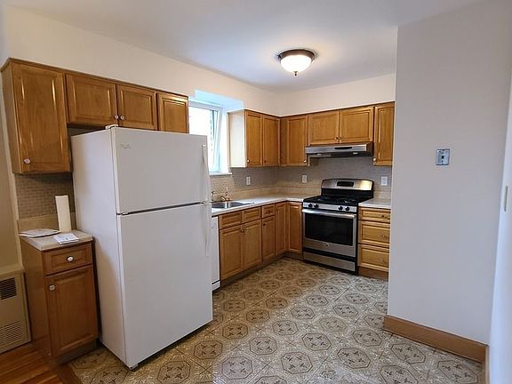 5th image of 33-35 29th St #2