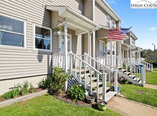 196 Creekside Ln UNIT 3D, Boone, NC 28607