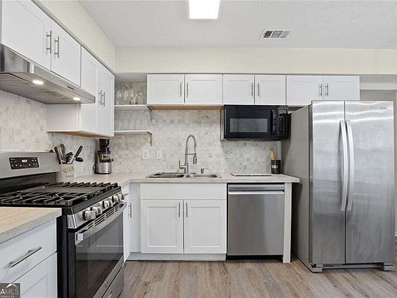 3rd image of 3934 Conley Downs Ln