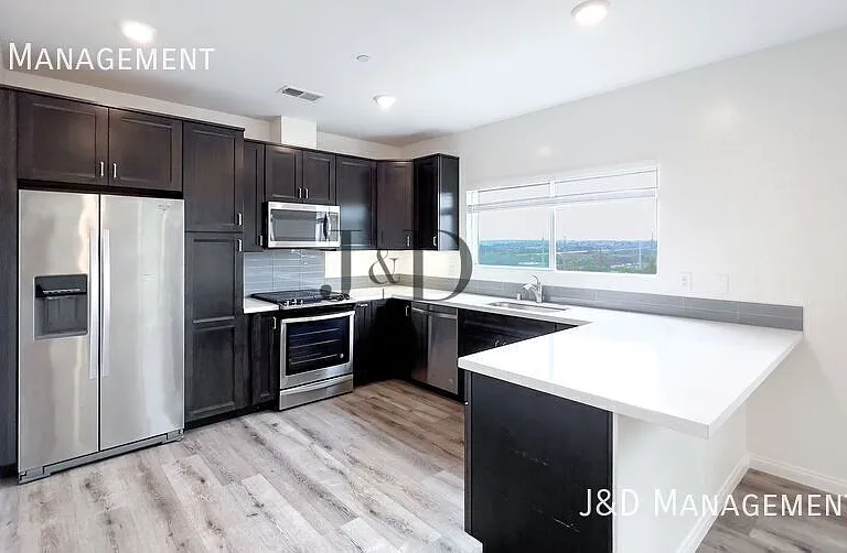 1134-1148 Fresno St — Photo 21