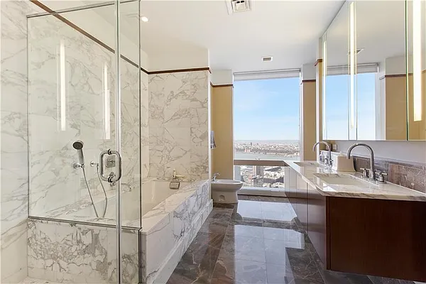 Rented by Ostrov Realty Group | media 4