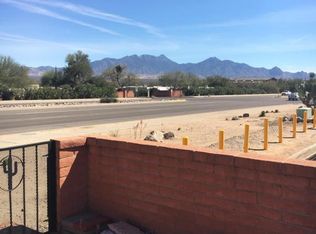 400 N Calle De Lumbre, Green Valley, AZ 85614