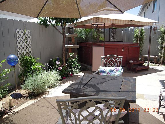 Huge Patio with Private Jacuzzi