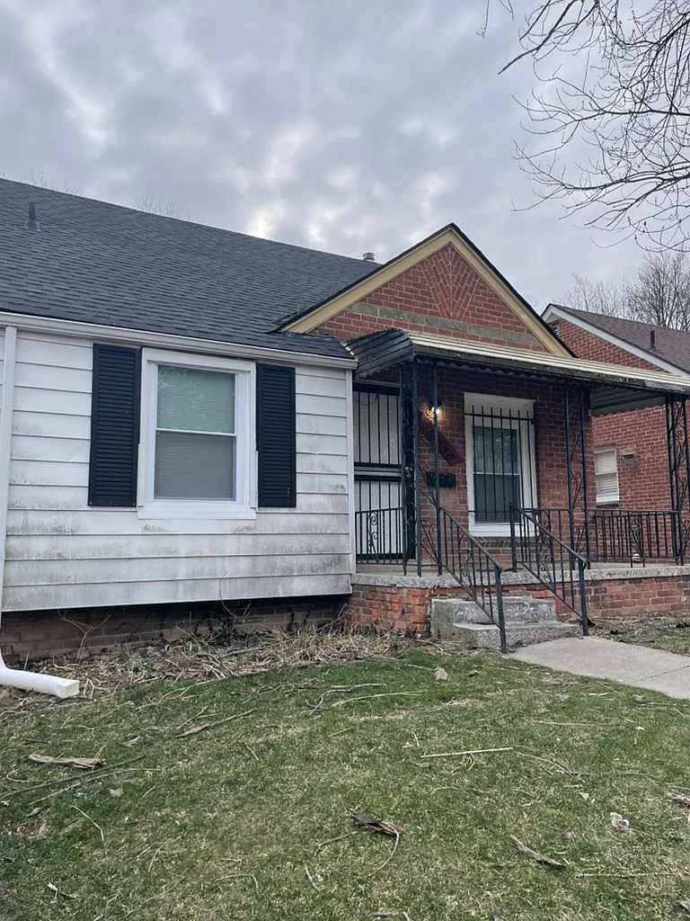 3 bed, 952 sqft, $1,250 — Photo 1