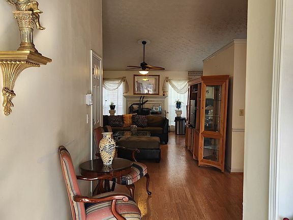 4th image of 8440 Cedar Creek Rdg