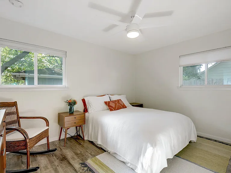 10603 Golden Quail Dr — Photo 17