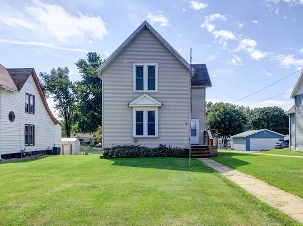 512 E 3rd St, Rock Falls, IL 61071