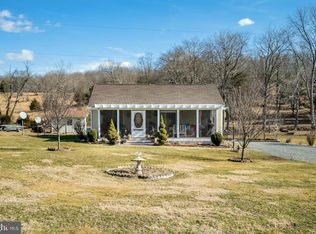 676 S Poes Rd, Amissville, VA 20106