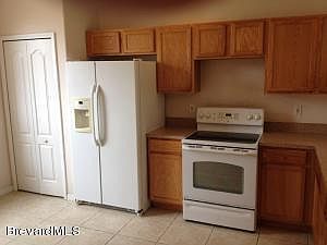 4th image of 468 Macon Dr