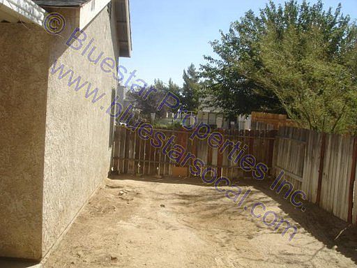 5th image of 9176 Applewood Ln