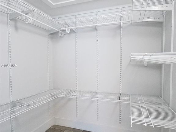 2nd image of 1501 Michigan Ave APT 18