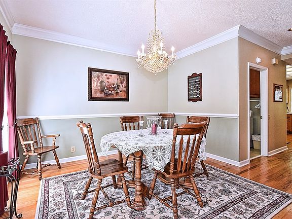 5th image of 9122 Torrence Creek Ct