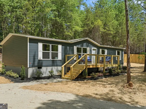 90 English Ct, Dahlonega, GA 30533