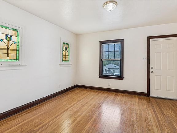5th image of 7103 Idlewild Ave