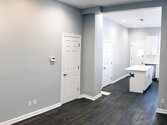 4th image of 1941 N Wolcott Ave #1R