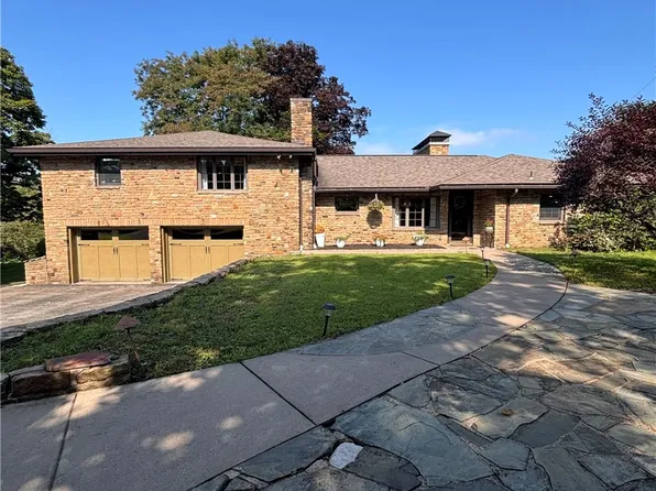 314 Redcut Lodge Rd, Latrobe, PA 15650