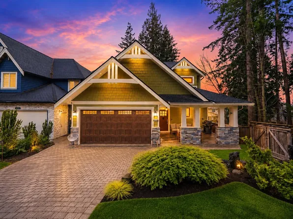 15777 Wills Brook Way, Surrey, BC V3Z 0N8
