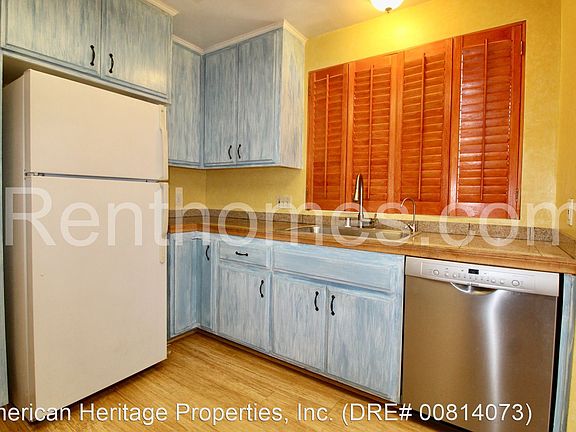 5th image of 2686 Hornblend St