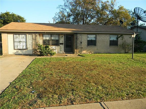 2nd image of 7814 Groveway Dr