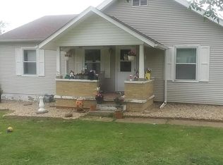 901 S Creve Coeur Ave, Creve Coeur, IL
