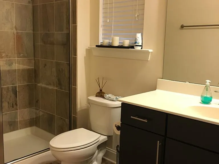 202 Begen St — Photo 11