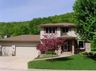 323 Valley Oaks Dr, Winona, MN 55987