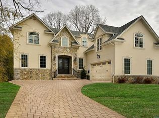 131 Oak St, Tenafly, NJ 07670