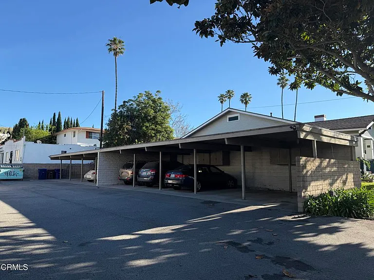 1013 Meta St — Photo 16